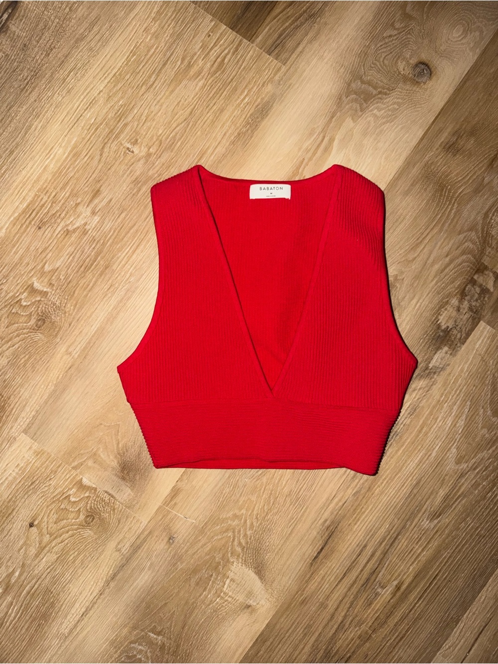 Babaton Sculpt Knit Double V Cropped Tank Red Size Medium